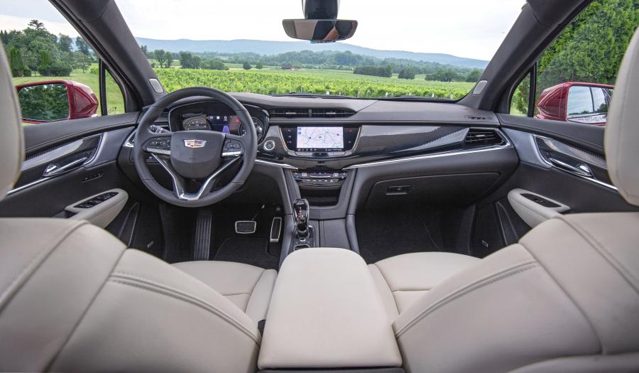 Торпедо Cadillac XT6 Sport 2019 года  (фото 17 из 41)